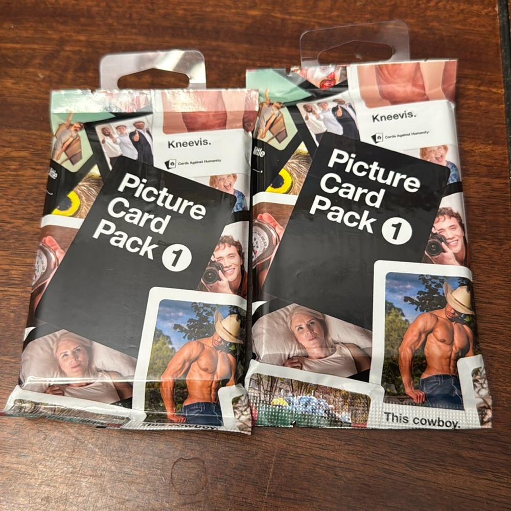 Picture card pack